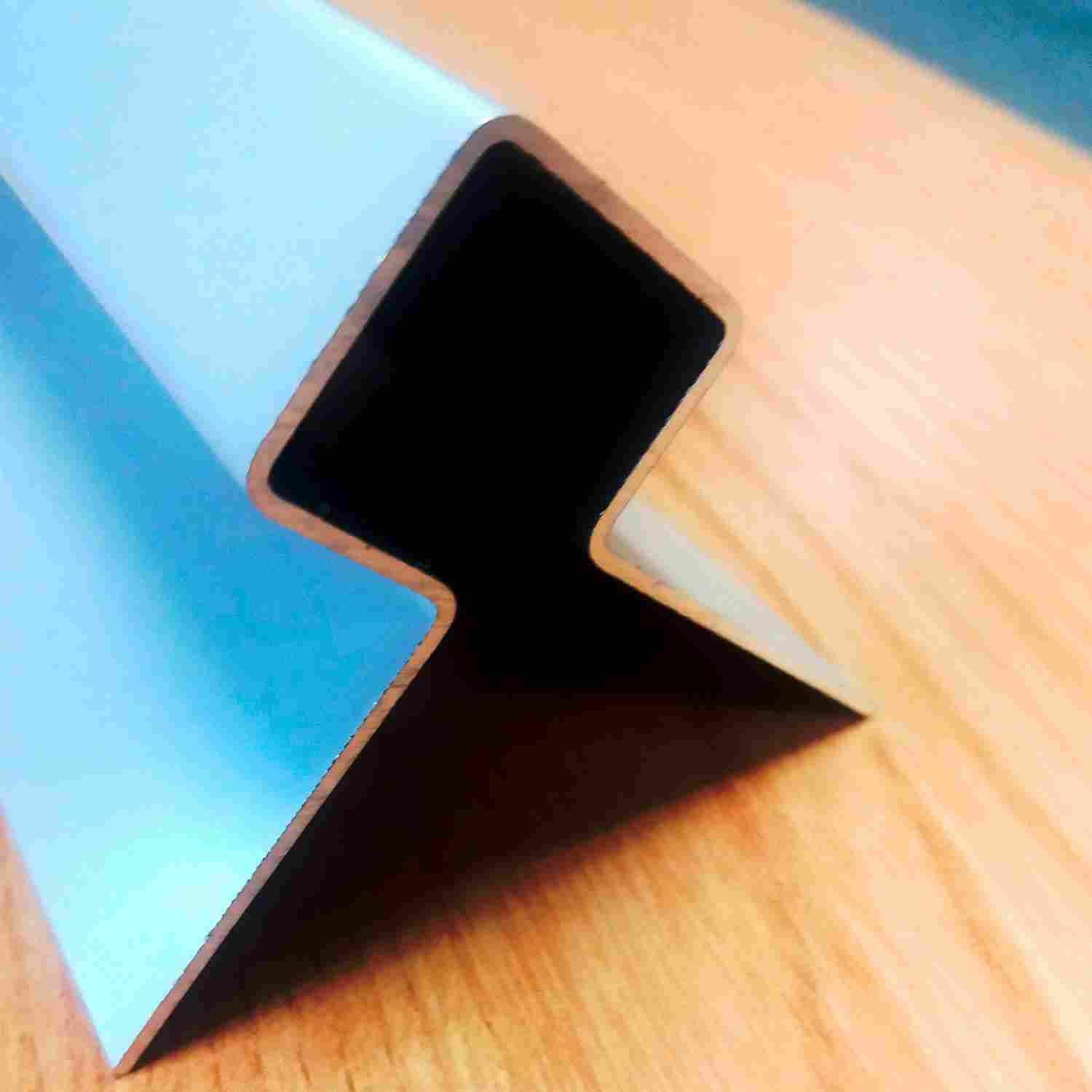 Perfil de Esquina Exterior Simétrico em Alumínio para Painéis Cedral Lap